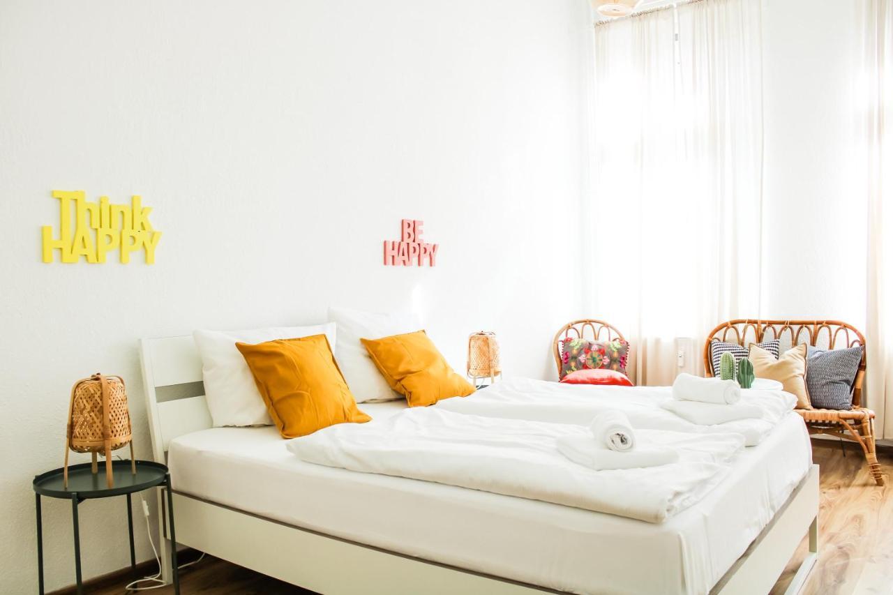 Apartamento Bright 2 Bedroom In Convinient Location