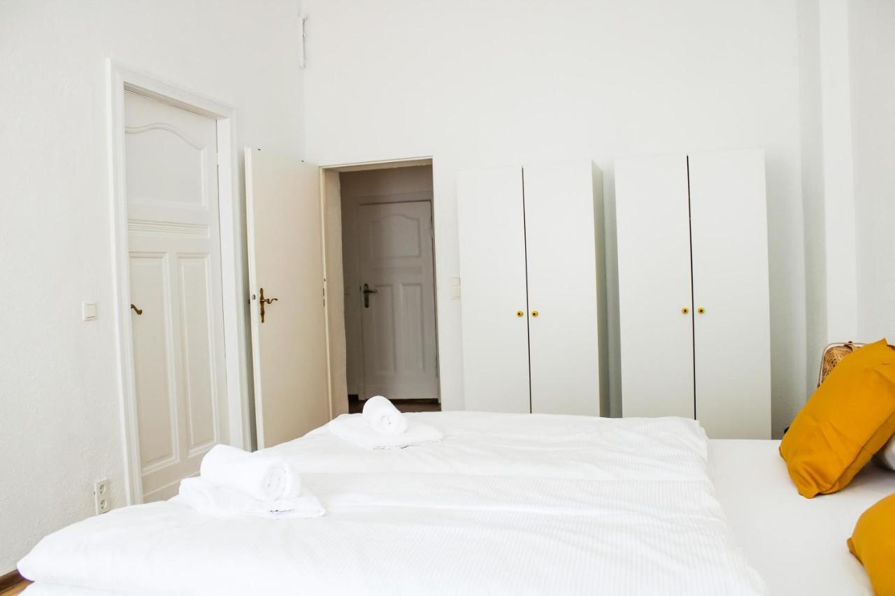 Apartamento Bright 2 Bedroom In Convinient Location *