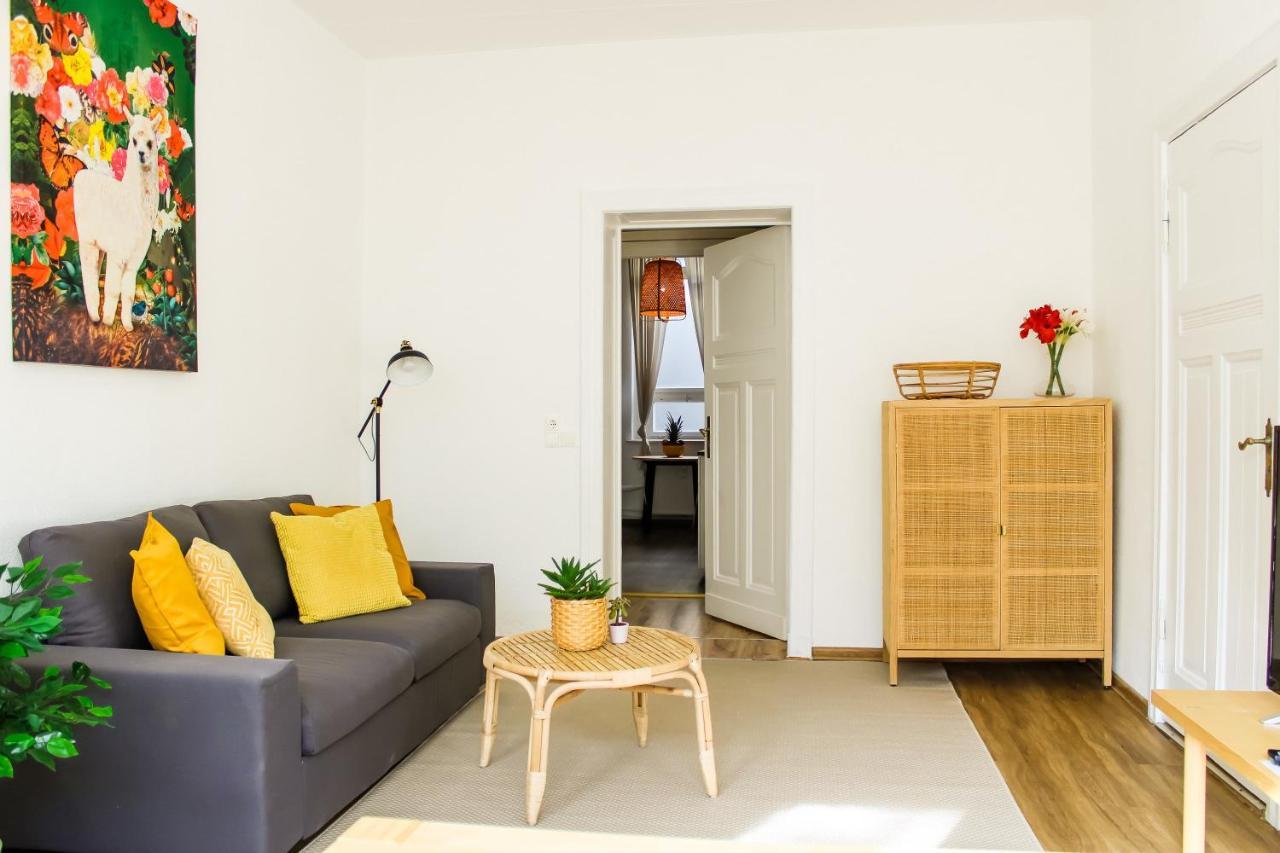 Bright 2 Bedroom In Convinient Location Apartamento *